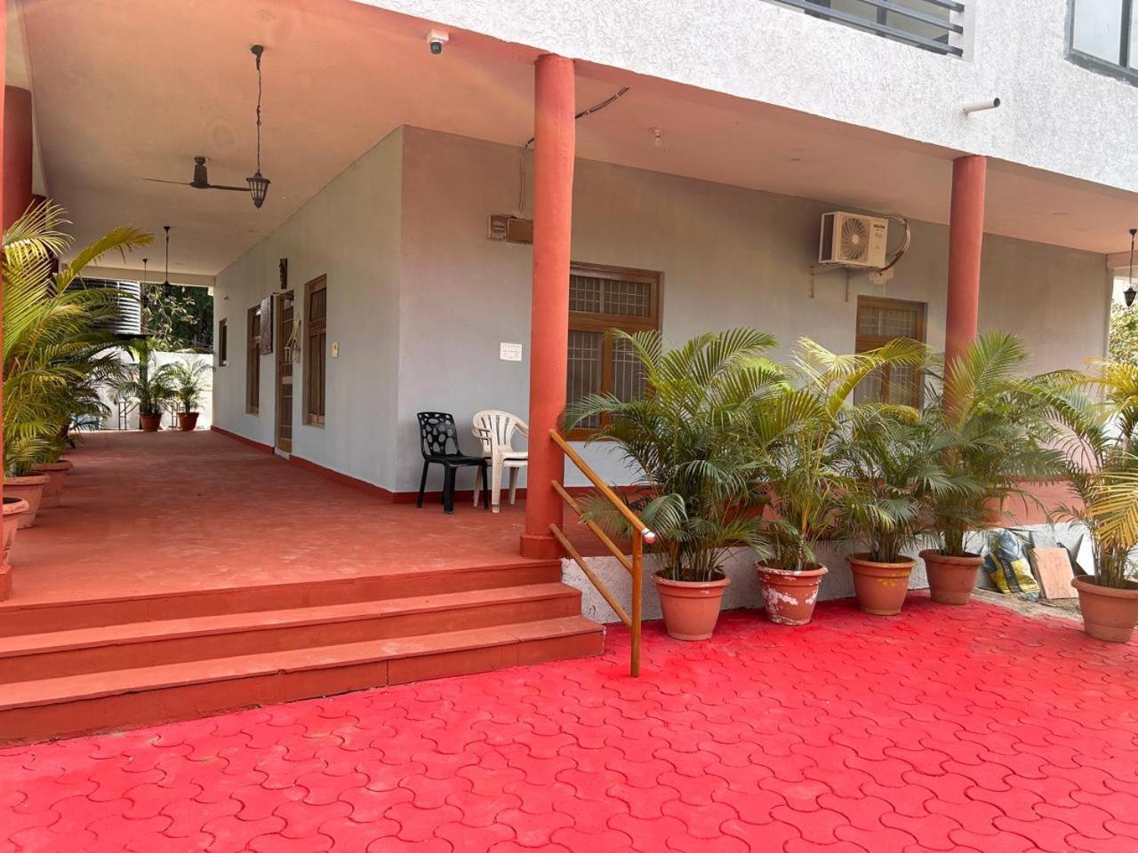 The English Gaon 4 Bhk Bhopal Ngoại thất bức ảnh